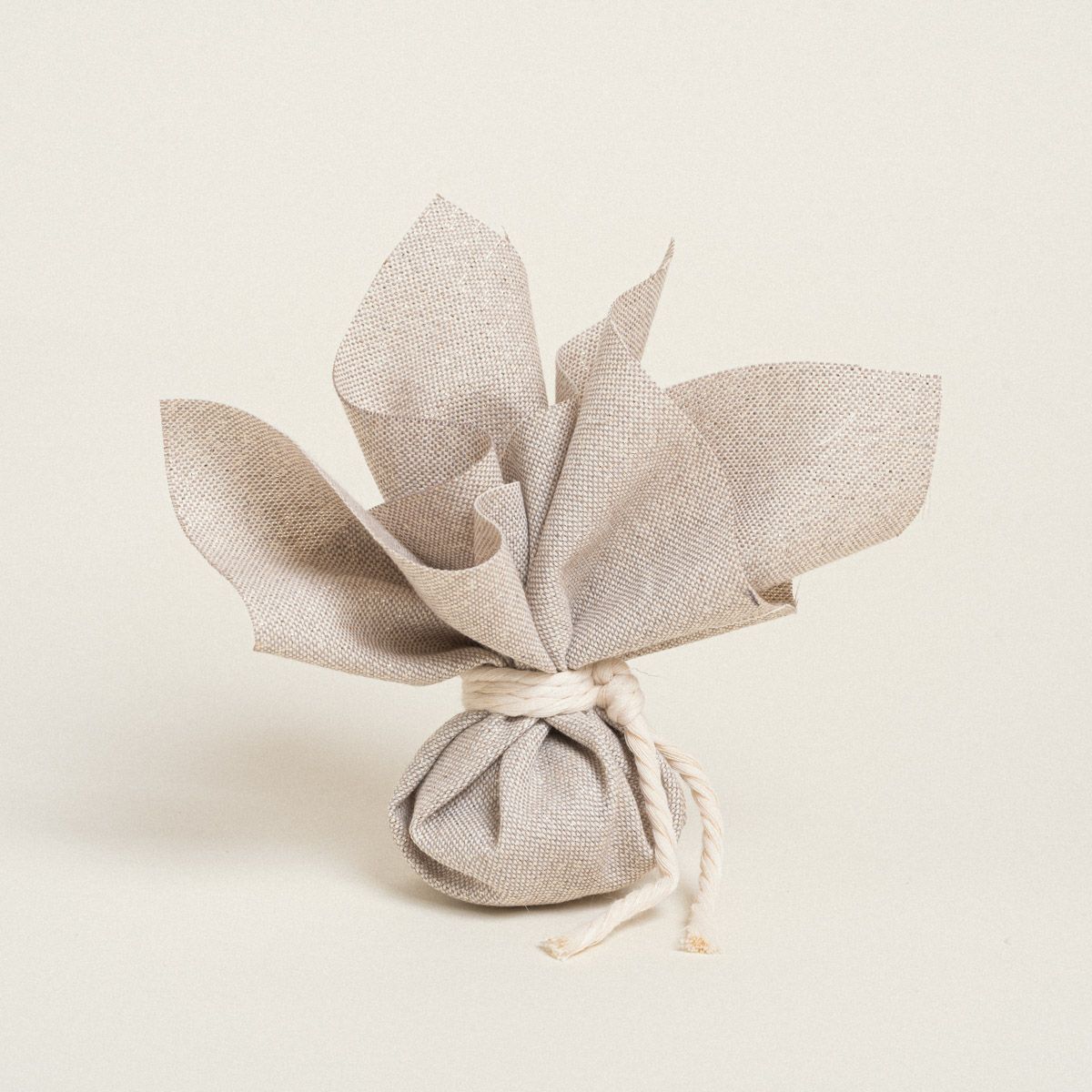 Beauty Home ΜΑΝΤΗΛΙ 27 x 27 cm ΜΠΕΖ ΧΡΥΣΟ LUREX